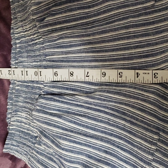 Aeropostale.NWT. Blue & White Striped Shorts; Elastic Waist; Pockets Size XS - Picture 8 of 14